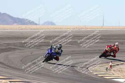 media/Oct-30-2025-Racers Edge (Thu) [[dabbdaf680]]/3-B Group/Session 2 (Bowl Exit)/